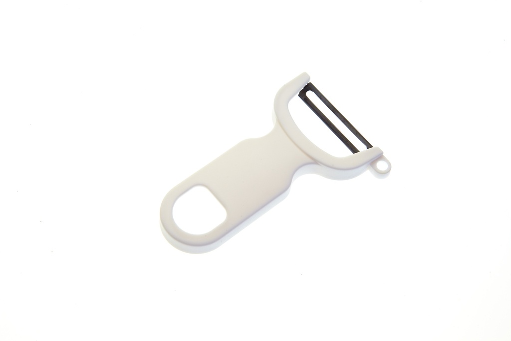 Y Peeler White